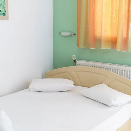 Apartment Achilleas Paralia Skotinis
