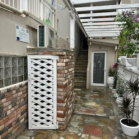 Apartment Achilleas Paralia Skotinis