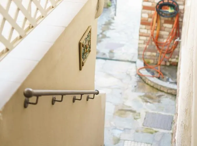 Achilleas Apartment *