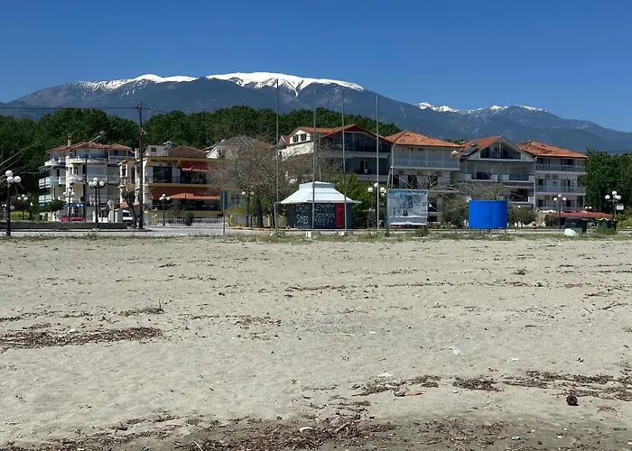 Apartment Achilleas Paralia Skotinis